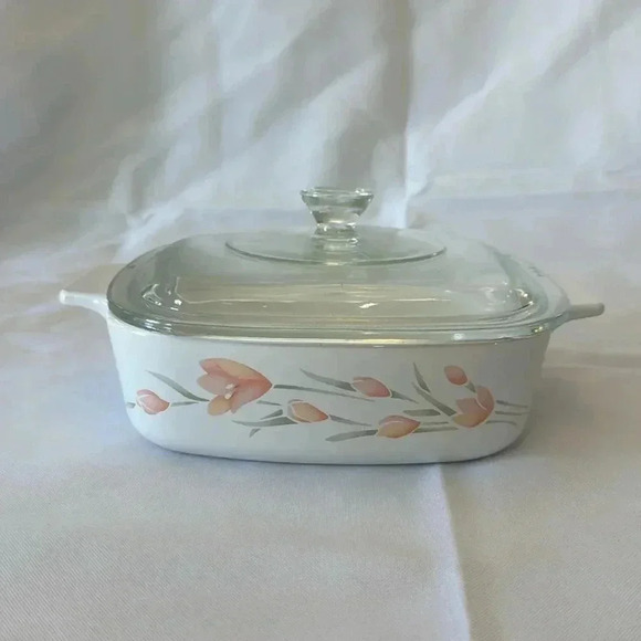 Corningware Peach Floral 1 Liter Casserole A-1-B with Lid P-7-C - Picture 3 of 7